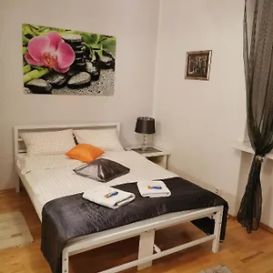 Apartament Klimatyczna Kawalerka W Centrum Warszawy, Warszawa